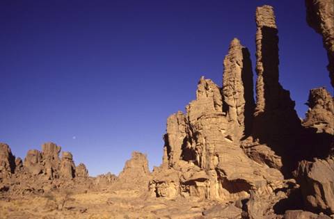 Il paesaggio pietrificato del Tassili