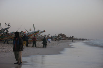 barche da pesca al mercato del pesce di Nouakchott