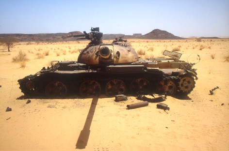 Carro armato libico nei pressi di FADA